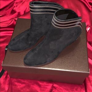 Alaia perforated Suede Wedge Pull-on Booties